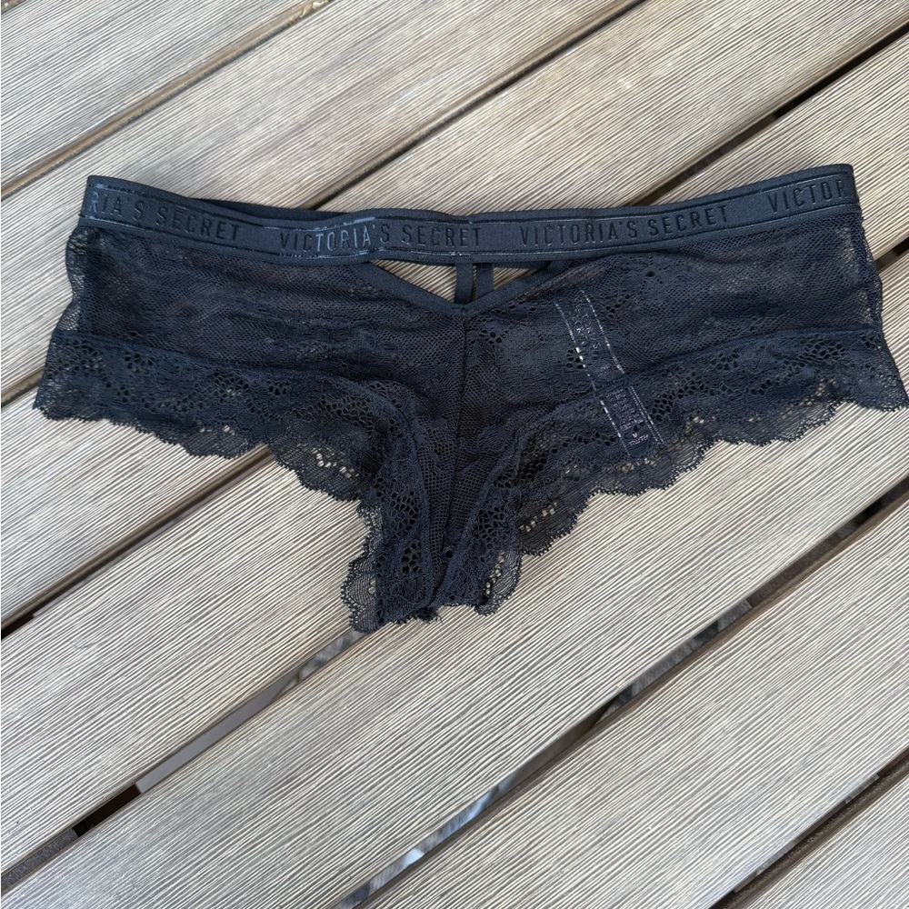 Victoria’s Secret Black Lace Logo Waist Cheeky Panties – Size M